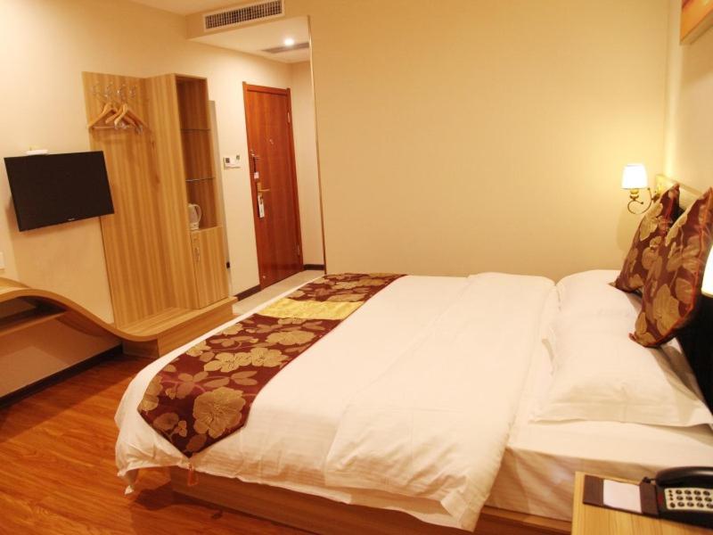 Greentree Alliance Yichang East Yichang Station Hotel Exterior foto