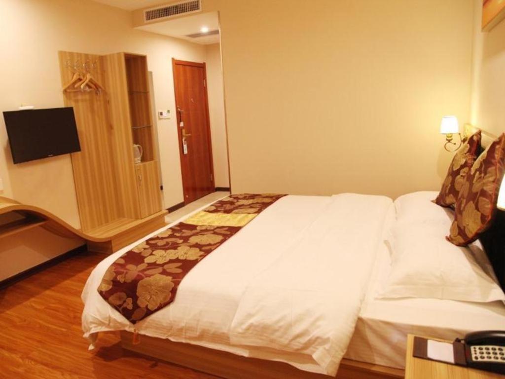 Greentree Alliance Yichang East Yichang Station Hotel Exterior foto