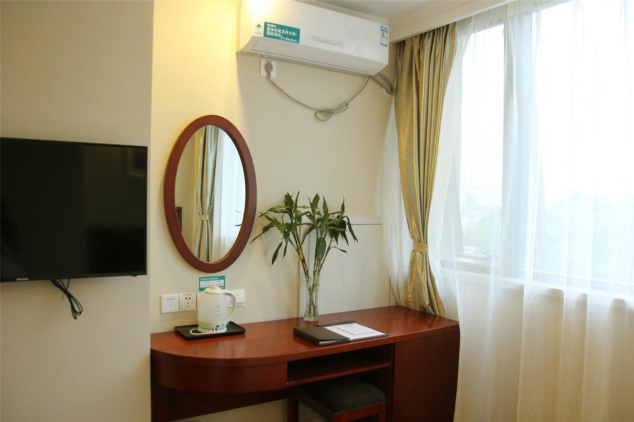 Greentree Alliance Yichang East Yichang Station Hotel Exterior foto
