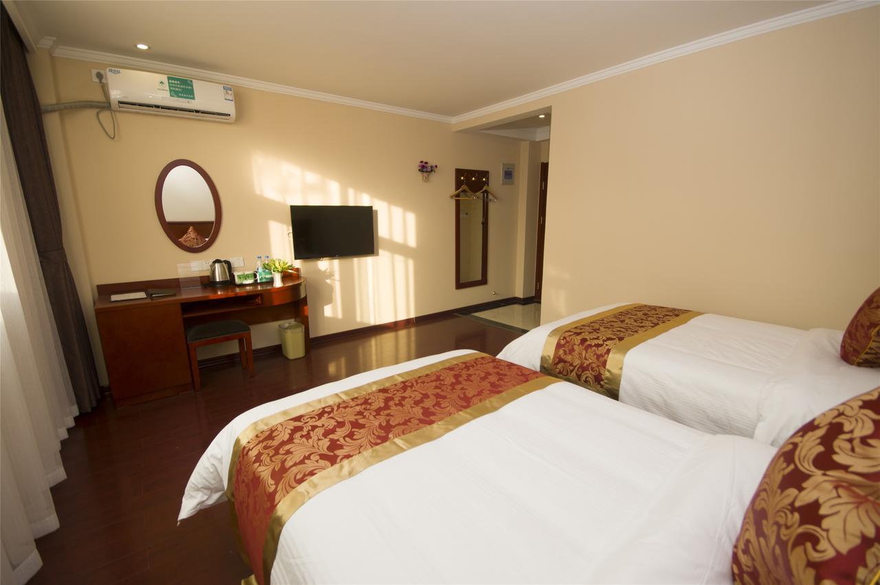 Greentree Alliance Yichang East Yichang Station Hotel Exterior foto